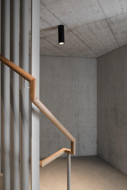 Treppenhaus zu den Wohnungen, -Fotos: Géraldine Recker