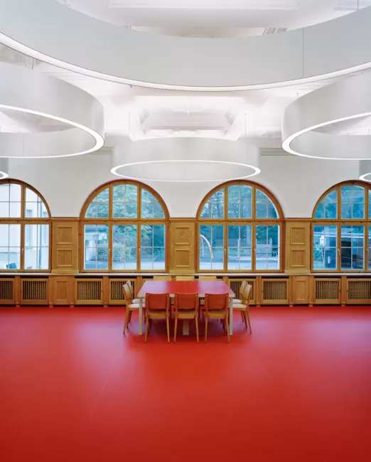 Lamp, 2014, Centre for Hearing and Language.\r\nMaterials: steel, paint.\r\nPhotos: Rasmus Norlander