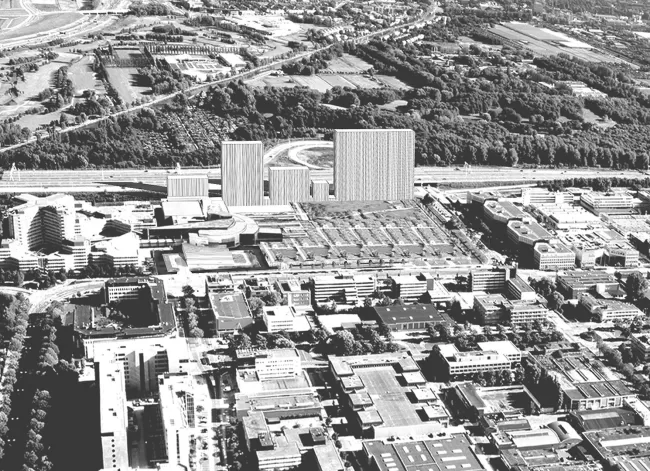 European Patent Office Complex, between Urban Territory and Landscape